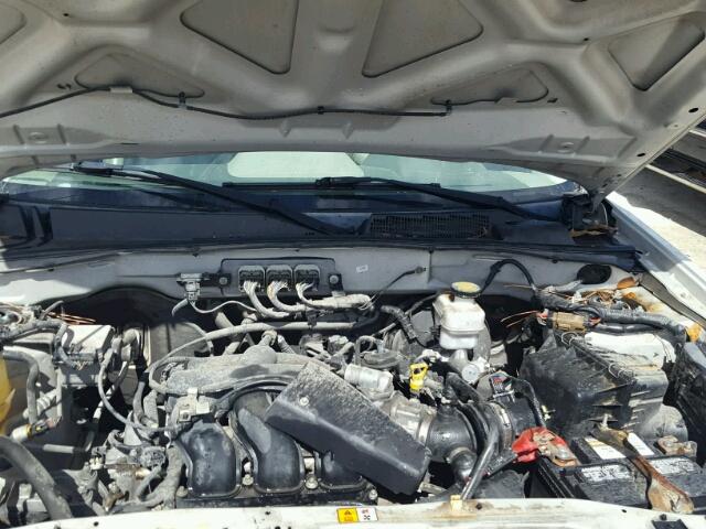 1FMCU03138KD00505 - 2008 FORD ESCAPE XLT WHITE photo 7