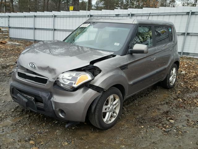 KNDJT2A29A7179218 - 2010 KIA SOUL + GRAY photo 2