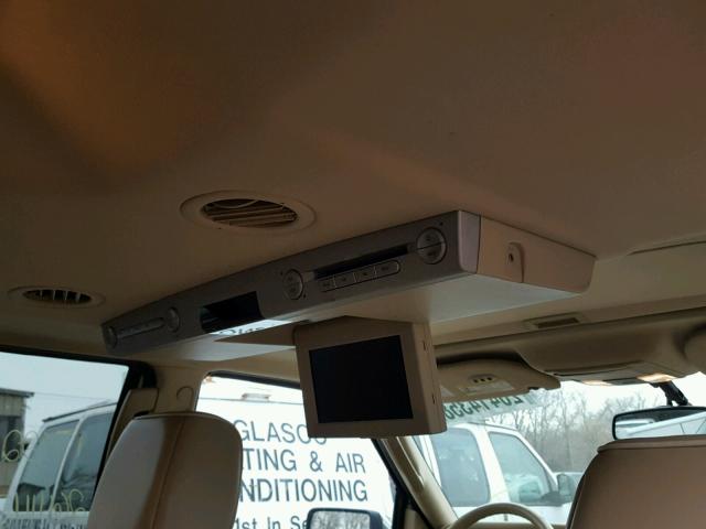 5LMFU28548LJ02916 - 2008 LINCOLN NAVIGATOR WHITE photo 9