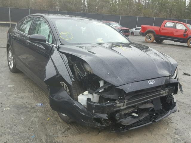 3FA6P0H71HR319318 - 2017 FORD FUSION SE BLACK photo 1