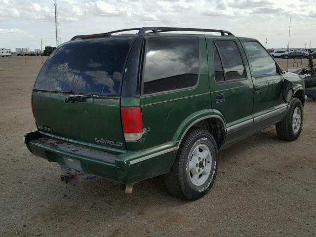 1GNDT13W0V2130104 - 1997 CHEVROLET BLAZER GREEN photo 4