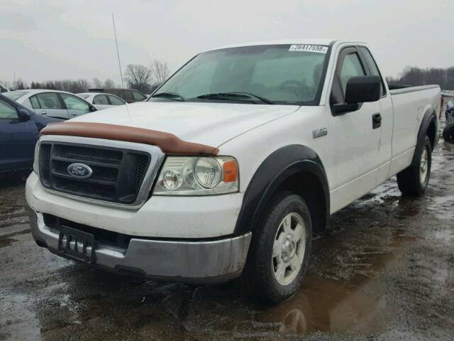 1FTPF12574NC46693 - 2004 FORD F150 WHITE photo 2