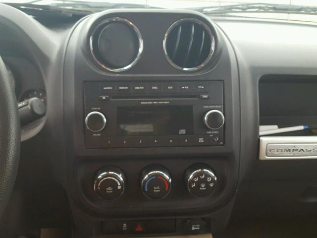 1C4NJDBB5ED565529 - 2014 JEEP COMPASS SP GRAY photo 9