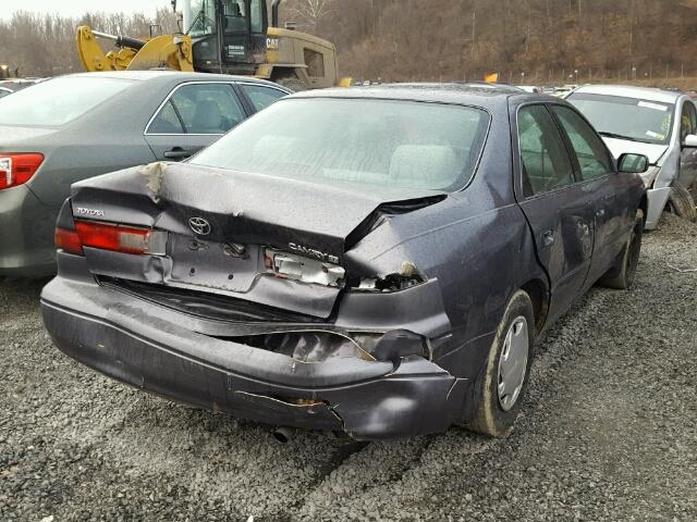 4T1BG22K0XU538291 - 1999 TOYOTA CAMRY CE GRAY photo 4