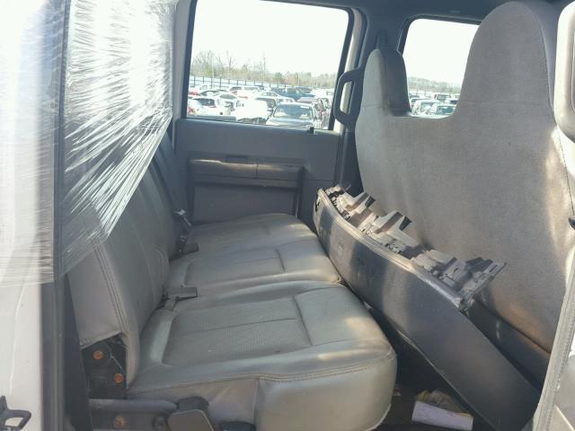 1FD0W4GT8CEB36868 - 2012 FORD F450 SUPER WHITE photo 6