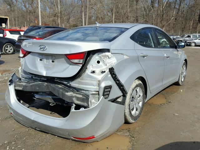 KMHDH4AE6GU517099 - 2016 HYUNDAI ELANTRA SE SILVER photo 4