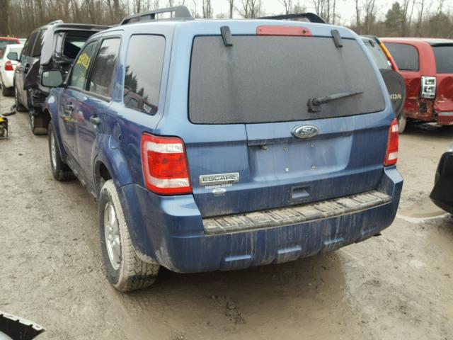 1FMCU9D79AKC88387 - 2010 FORD ESCAPE XLT BLUE photo 3