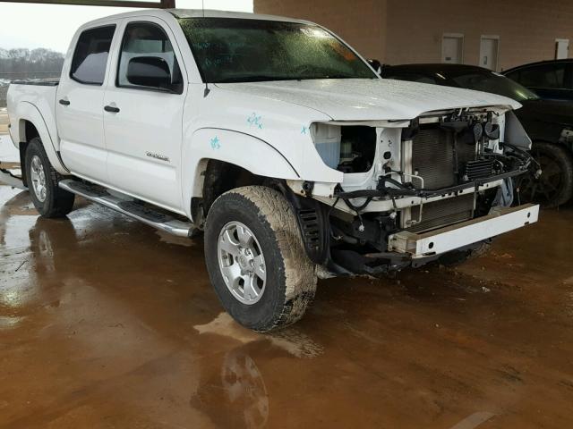 3TMLU42N86M002960 - 2006 TOYOTA TACOMA DOU WHITE photo 1