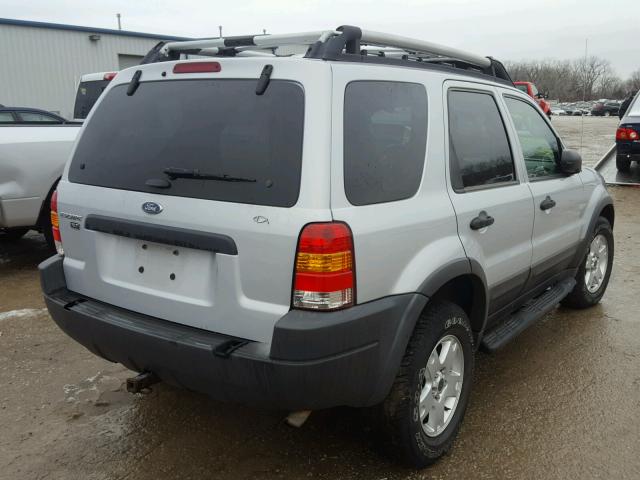 1FMYU931X4KA25543 - 2004 FORD ESCAPE XLT SILVER photo 4