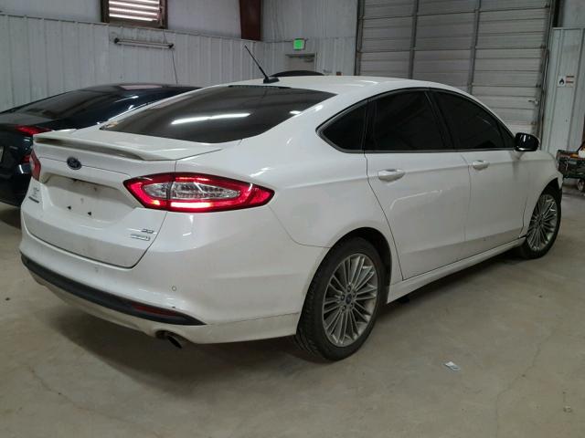 3FA6P0HR3DR360531 - 2013 FORD FUSION SE WHITE photo 4