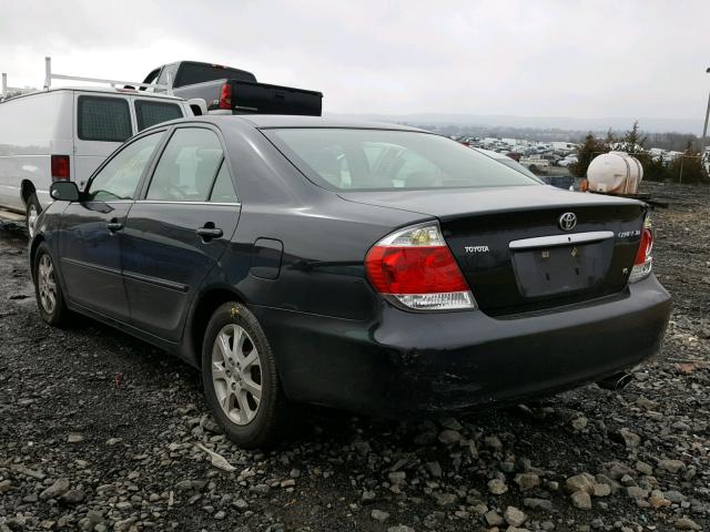 4T1BF30K45U101449 - 2005 TOYOTA CAMRY LE BLACK photo 3