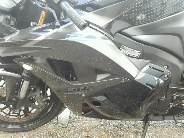 JH2PC40007M002631 - 2007 HONDA CBR600 RR BLACK photo 9