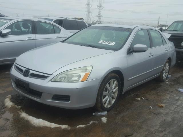 1HGCM66597A087426 - 2007 HONDA ACCORD EX SILVER photo 2