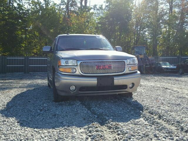 1GKEK63UX3J229662 - 2003 GMC YUKON DENA SILVER photo 9