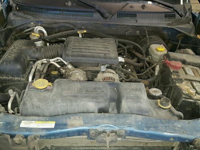 1B7HG38N72S536693 - 2002 DODGE DAKOTA QUA BLUE photo 7