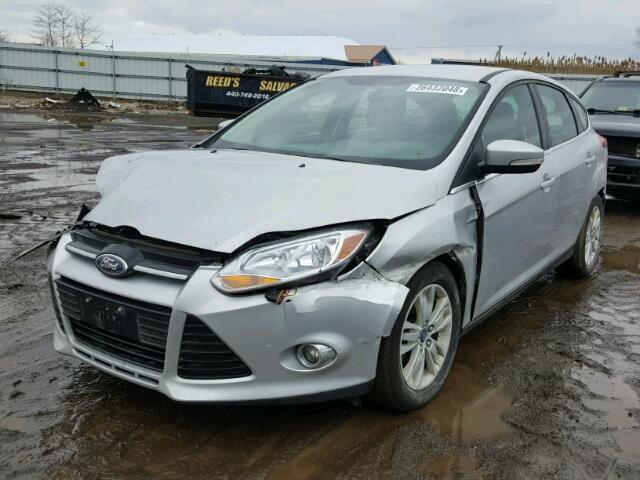 1FAHP3M29CL474839 - 2012 FORD FOCUS SEL SILVER photo 2