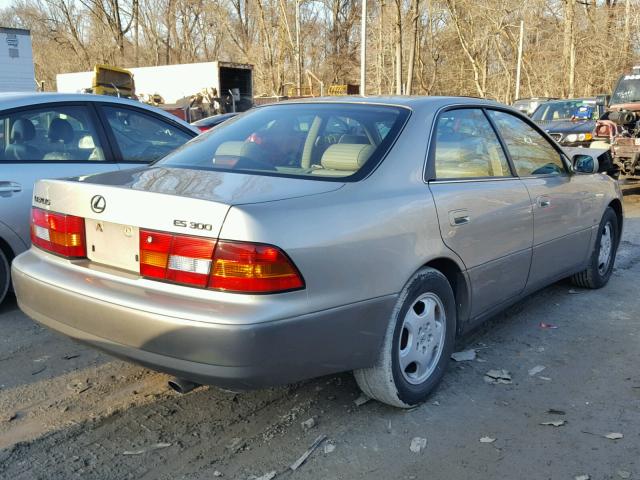 JT8BF28G3X5070480 - 1999 LEXUS ES 300 BEIGE photo 4