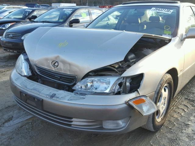 JT8BF28G3X5070480 - 1999 LEXUS ES 300 BEIGE photo 9