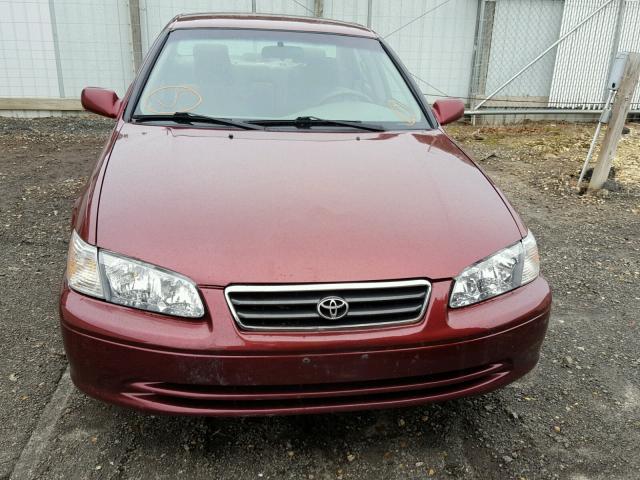 4T1BG22K51U779805 - 2001 TOYOTA CAMRY CE BURGUNDY photo 9