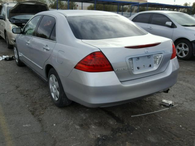 1HGCM56457A163483 - 2007 HONDA ACCORD LX SILVER photo 3