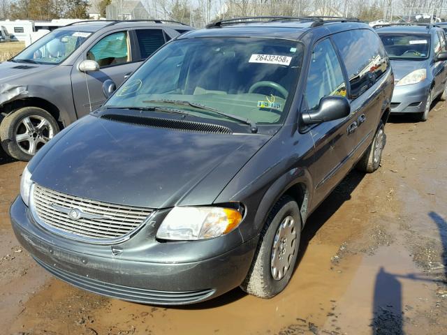 2C4GP44373R231381 - 2003 CHRYSLER TOWN & COU GREEN photo 2