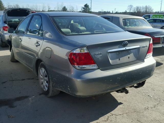 4T1BE32K25U949717 - 2005 TOYOTA CAMRY LE GRAY photo 3