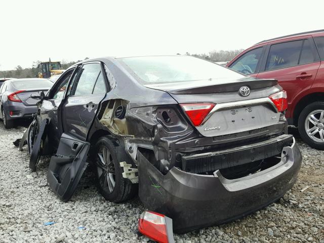 4T1BF1FK7GU177777 - 2016 TOYOTA CAMRY LE GRAY photo 3