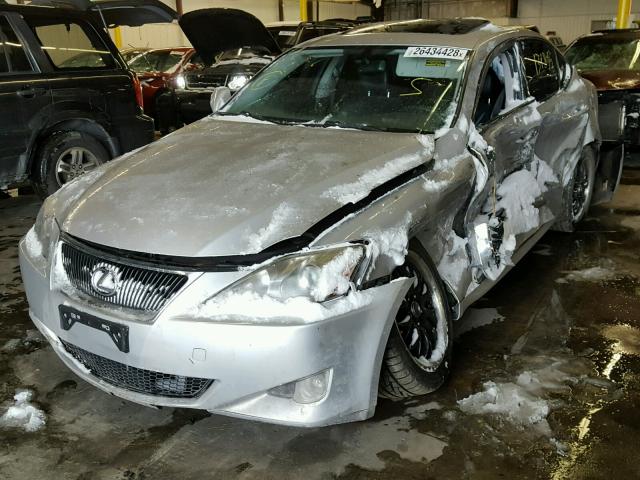 JTHCK262472019417 - 2007 LEXUS IS 250 SILVER photo 2