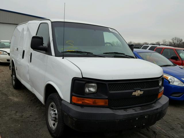 1GCGG25C981124640 - 2008 CHEVROLET EXPRESS G2 WHITE photo 1