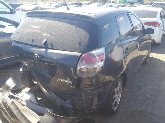 2T1KR32E55C432119 - 2005 TOYOTA MATRIX BLACK photo 4