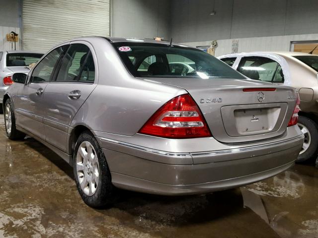 WDBRF81J25F620055 - 2005 MERCEDES-BENZ C 240 4MAT GRAY photo 3