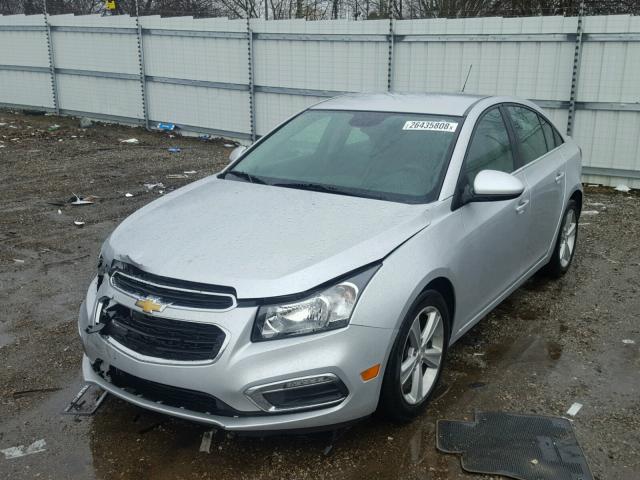 1G1PE5SB4F7234615 - 2015 CHEVROLET CRUZE LT SILVER photo 2