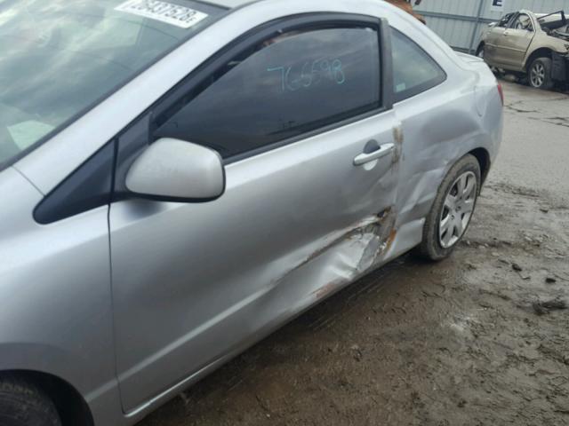 2HGFG12667H556026 - 2007 HONDA CIVIC LX SILVER photo 9