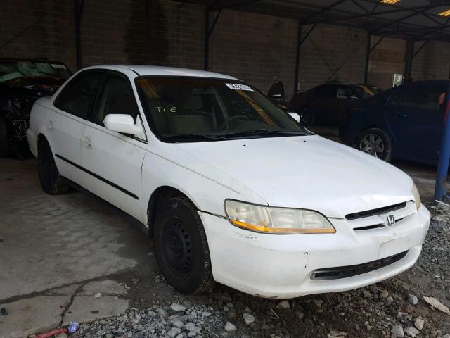 1HGCG5549WA241688 - 1998 HONDA ACCORD LX WHITE photo 1