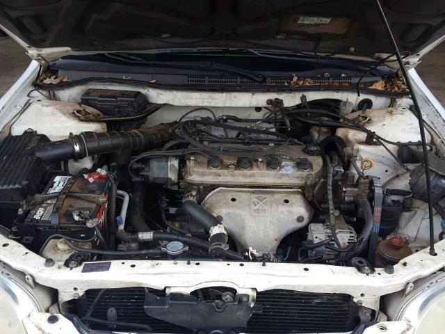 1HGCG5549WA241688 - 1998 HONDA ACCORD LX WHITE photo 7