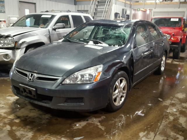 1HGCM56367A123937 - 2007 HONDA ACCORD SE GRAY photo 2