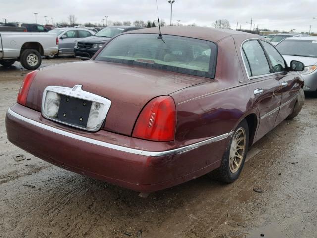 1LNHM82W12Y612750 - 2002 LINCOLN TOWN CAR S BURGUNDY photo 4