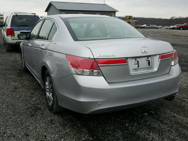 1HGCP2F44BA063289 - 2011 HONDA ACCORD LXP SILVER photo 3