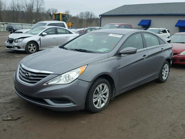 5NPEB4AC0CH396390 - 2012 HYUNDAI SONATA GLS GRAY photo 2