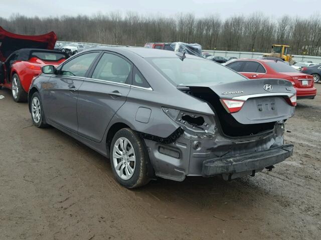 5NPEB4AC0CH396390 - 2012 HYUNDAI SONATA GLS GRAY photo 3