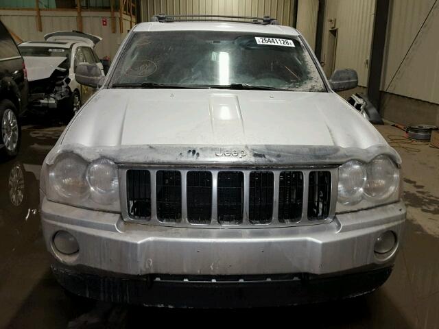 1J4HR58205C550133 - 2005 JEEP GRAND CHER SILVER photo 9