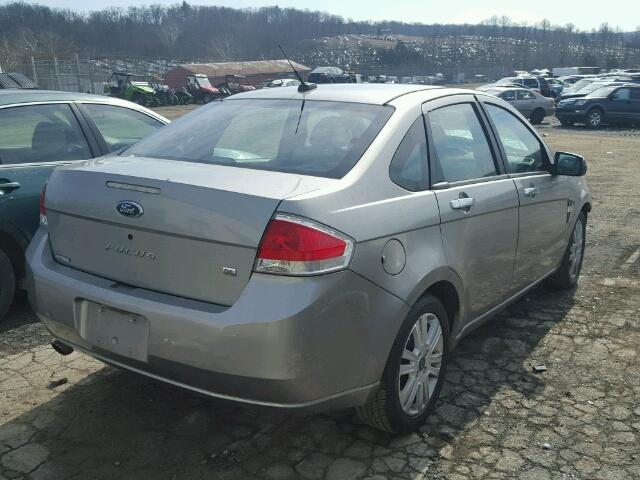 1FAHP35N08W169728 - 2008 FORD FOCUS SE SILVER photo 4