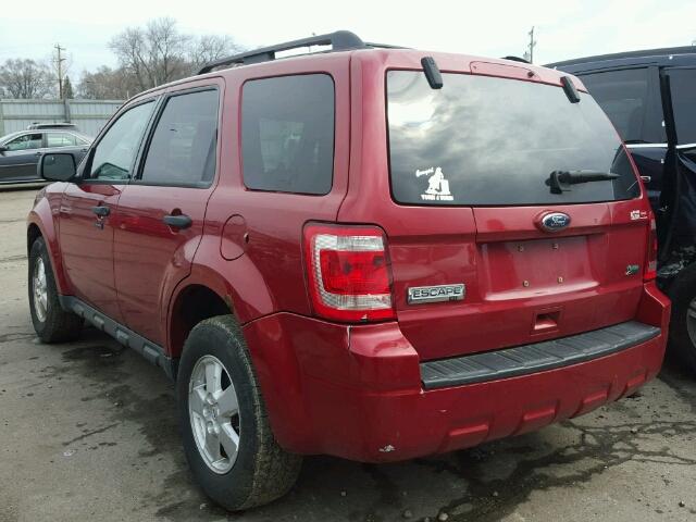 1FMCU0DG3AKA53186 - 2010 FORD ESCAPE XLT MAROON photo 3