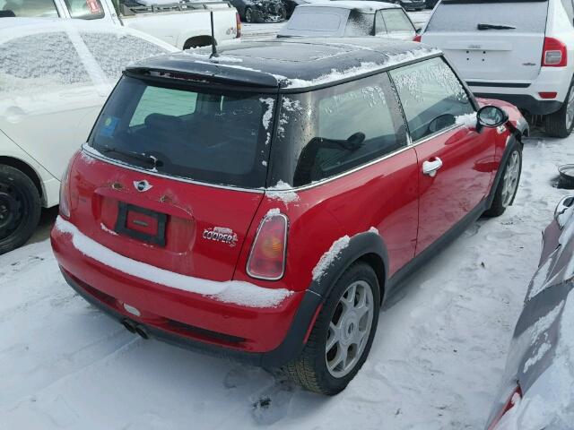 WMWRE33494TD74510 - 2004 MINI COOPER S RED photo 4