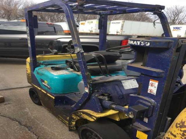 563782A - 2003 KMTS FORKLIFT UNKNOWN - NOT OK FOR INV. photo 1