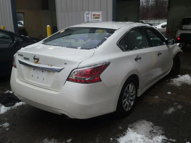 1N4AL3AP7FN339557 - 2015 NISSAN ALTIMA 2.5 WHITE photo 4