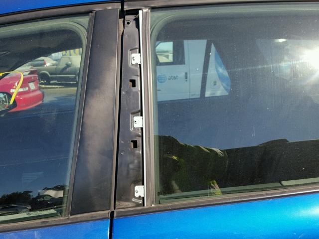 5GZCZ33D93S902639 - 2003 SATURN VUE BLUE photo 9