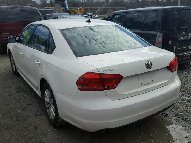 1VWAP7A32DC137394 - 2013 VOLKSWAGEN PASSAT S WHITE photo 3