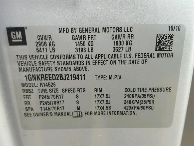 1GNKREED2BJ219411 - 2011 CHEVROLET TRAVERSE L SILVER photo 10