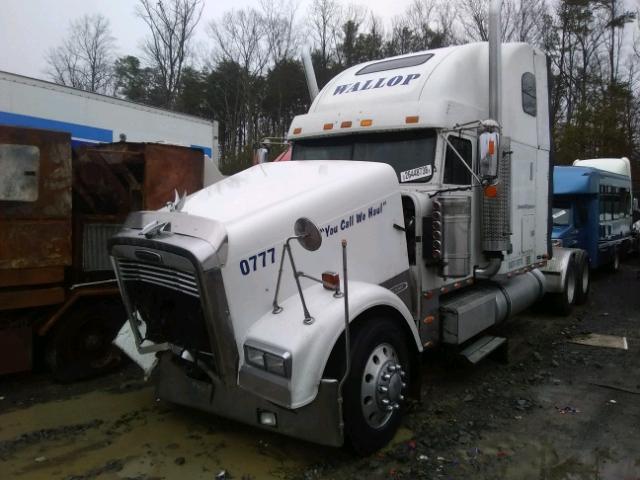 1FUJAPCK05DU52675 - 2005 FREIGHTLINER CONVENTION WHITE photo 2